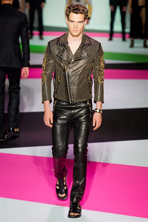 versace 2014 spring|Versace Spring 2014 Men's Collection .